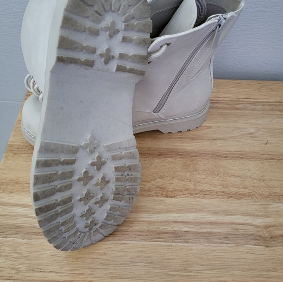 Torrid Boots - Picture 3 of 6